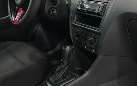 Skoda Rapid I, 2015 год, 990 000 рублей, 17 фотография