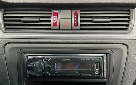 Skoda Rapid I, 2015 год, 990 000 рублей, 20 фотография
