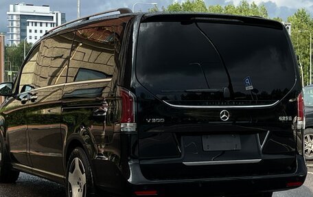 Mercedes-Benz V-Класс, 2024 год, 7 690 000 рублей, 4 фотография