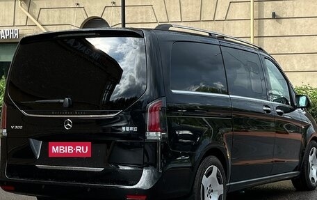 Mercedes-Benz V-Класс, 2024 год, 7 690 000 рублей, 8 фотография