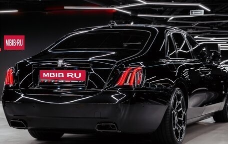 Rolls-Royce Ghost Series II рестайлинг, 2025 год, 46 000 000 рублей, 5 фотография
