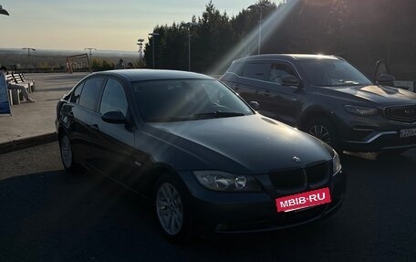 BMW 3 серия, 2005 год, 650 000 рублей, 4 фотография