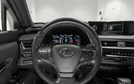 Lexus UX I, 2019 год, 3 150 000 рублей, 9 фотография