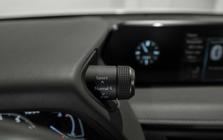 Lexus UX I, 2019 год, 3 150 000 рублей, 14 фотография