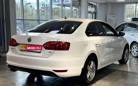 Volkswagen Jetta VI, 2011 год, 850 000 рублей, 8 фотография