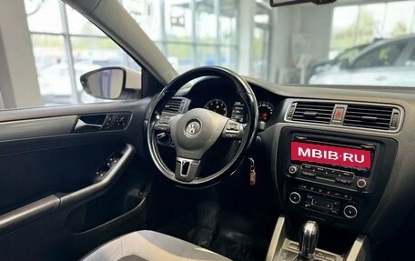 Volkswagen Jetta VI, 2011 год, 850 000 рублей, 26 фотография