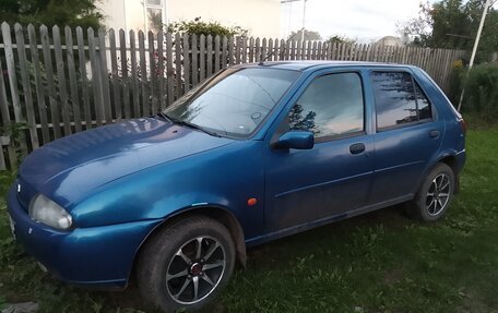 Ford Fiesta, 1998 год, 120 000 рублей, 3 фотография