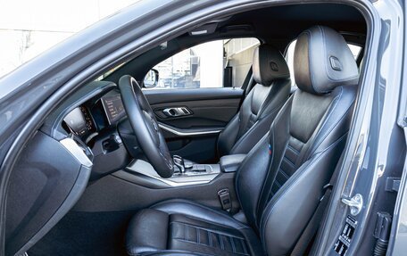 BMW 3 серия, 2019 год, 2 375 000 рублей, 13 фотография