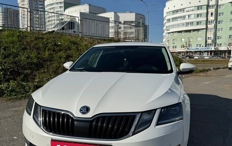 Skoda Octavia, 2018 год, 1 790 000 рублей, 2 фотография