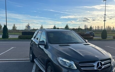 Mercedes-Benz GLE, 2016 год, 3 300 000 рублей, 2 фотография