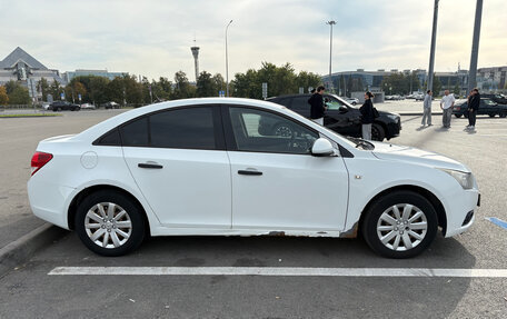 Chevrolet Cruze II, 2011 год, 499 000 рублей, 4 фотография
