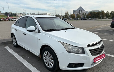 Chevrolet Cruze II, 2011 год, 499 000 рублей, 3 фотография