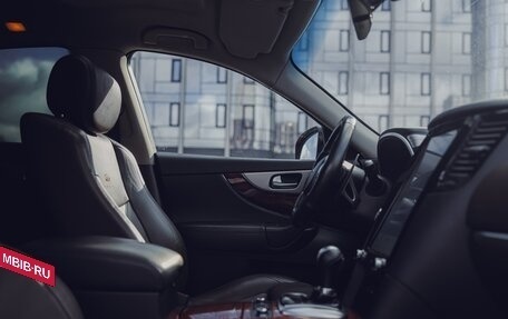 Infiniti FX II, 2011 год, 2 249 000 рублей, 24 фотография