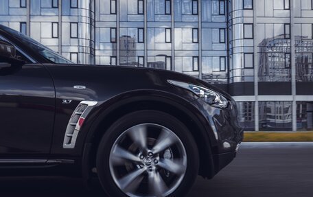 Infiniti FX II, 2011 год, 2 249 000 рублей, 38 фотография