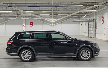 Volkswagen Passat B8 рестайлинг, 2018 год, 2 100 000 рублей, 5 фотография