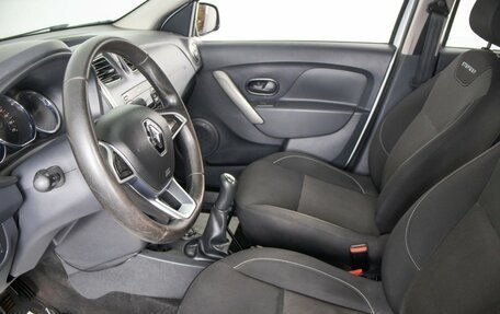 Renault Logan II, 2019 год, 1 299 000 рублей, 8 фотография