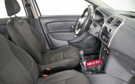 Renault Logan II, 2019 год, 1 299 000 рублей, 11 фотография