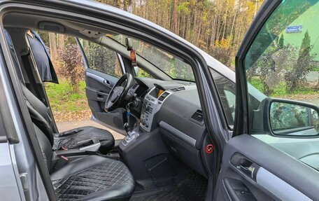 Opel Zafira B, 2009 год, 500 000 рублей, 11 фотография