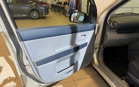 Mazda Demio III (DE), 2003 год, 417 000 рублей, 14 фотография