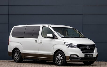 Hyundai H-1 II рестайлинг, 2019 год, 2 195 000 рублей, 7 фотография