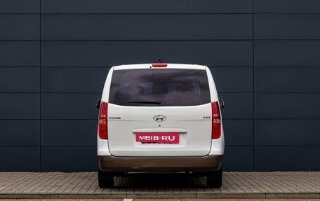 Hyundai H-1 II рестайлинг, 2019 год, 2 195 000 рублей, 5 фотография