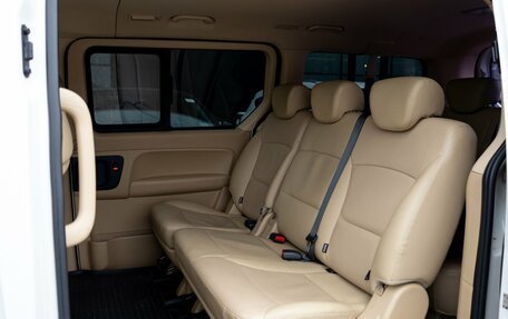 Hyundai H-1 II рестайлинг, 2019 год, 2 195 000 рублей, 19 фотография