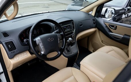 Hyundai H-1 II рестайлинг, 2019 год, 2 195 000 рублей, 15 фотография