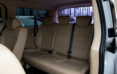 Hyundai H-1 II рестайлинг, 2019 год, 2 195 000 рублей, 20 фотография