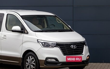Hyundai H-1 II рестайлинг, 2019 год, 2 195 000 рублей, 8 фотография