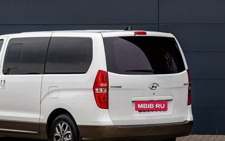 Hyundai H-1 II рестайлинг, 2019 год, 2 195 000 рублей, 10 фотография