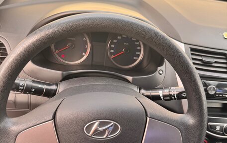 Hyundai Solaris II рестайлинг, 2016 год, 1 250 000 рублей, 2 фотография