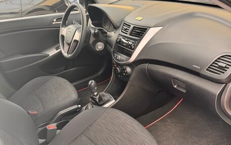 Hyundai Solaris II рестайлинг, 2016 год, 1 250 000 рублей, 5 фотография