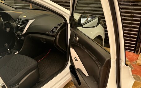 Hyundai Solaris II рестайлинг, 2016 год, 1 250 000 рублей, 9 фотография