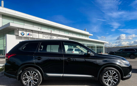 Mitsubishi Outlander III рестайлинг 3, 2019 год, 2 397 000 рублей, 4 фотография