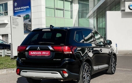 Mitsubishi Outlander III рестайлинг 3, 2019 год, 2 397 000 рублей, 5 фотография