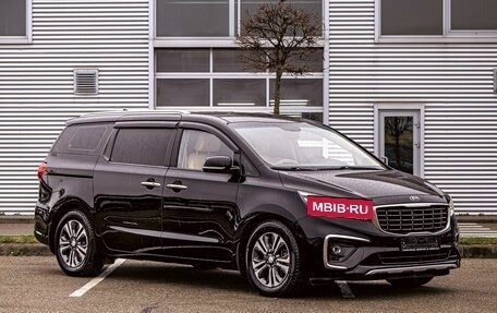 KIA Carnival III, 2019 год, 2 305 000 рублей, 3 фотография