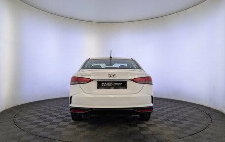 Hyundai Solaris II рестайлинг, 2022 год, 1 600 000 рублей, 6 фотография