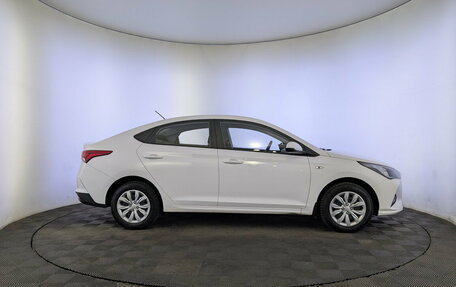 Hyundai Solaris II рестайлинг, 2022 год, 1 600 000 рублей, 4 фотография
