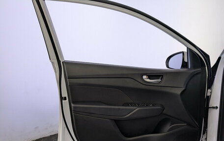 Hyundai Solaris II рестайлинг, 2022 год, 1 600 000 рублей, 19 фотография