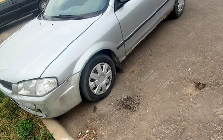 Mazda 323, 2000 год, 180 000 рублей, 2 фотография