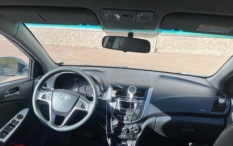 Hyundai Solaris II рестайлинг, 2015 год, 826 000 рублей, 9 фотография