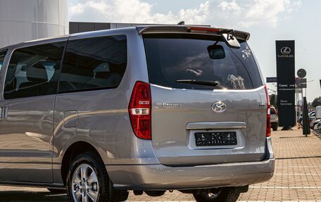 Hyundai Grand Starex Grand Starex I рестайлинг 2, 2019 год, 2 895 000 рублей, 8 фотография