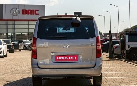 Hyundai Grand Starex Grand Starex I рестайлинг 2, 2019 год, 2 895 000 рублей, 5 фотография