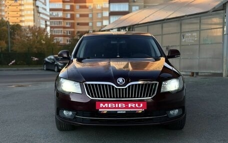 Skoda Superb III рестайлинг, 2014 год, 1 099 000 рублей, 2 фотография