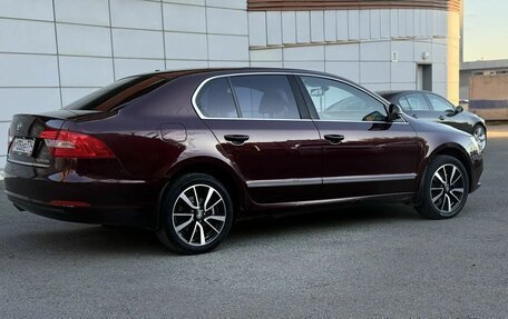 Skoda Superb III рестайлинг, 2014 год, 1 099 000 рублей, 5 фотография