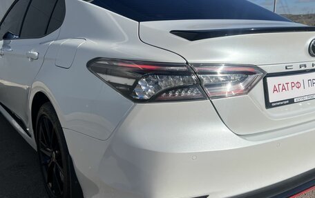 Toyota Camry, 2018 год, 2 290 000 рублей, 12 фотография