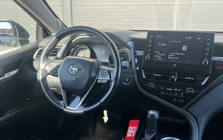 Toyota Camry, 2018 год, 2 290 000 рублей, 15 фотография