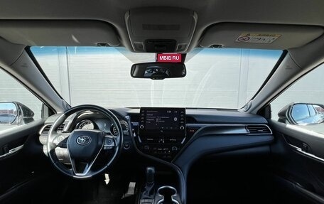 Toyota Camry, 2018 год, 2 290 000 рублей, 14 фотография