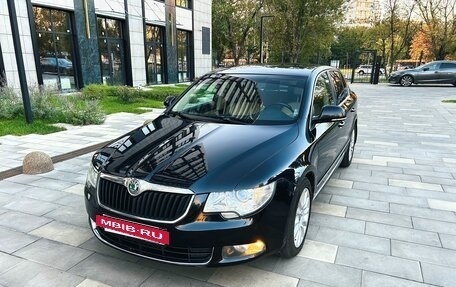Skoda Superb III рестайлинг, 2012 год, 1 100 000 рублей, 2 фотография