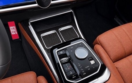 BMW 7 серия, 2025 год, 13 990 000 рублей, 10 фотография